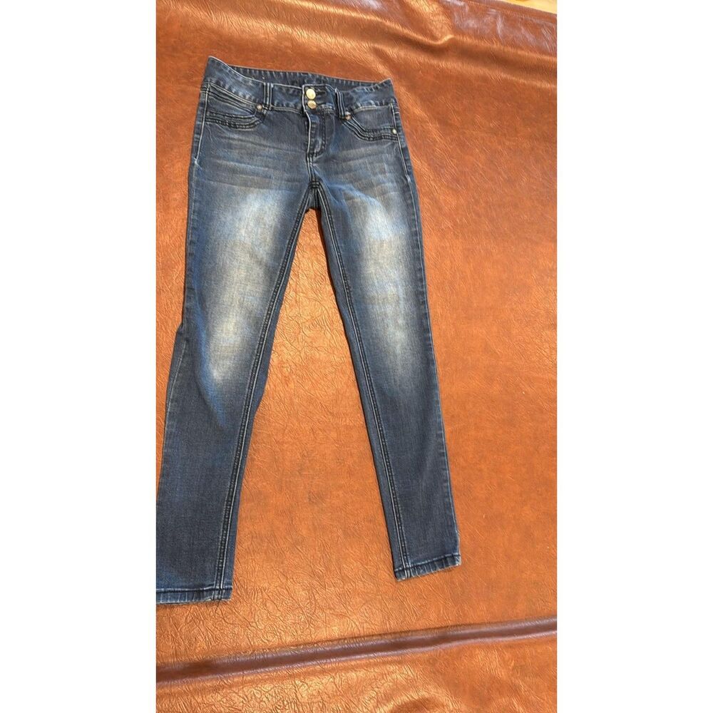 Rue 21 Mid Rise jegging Freedom flex womans 3/4s